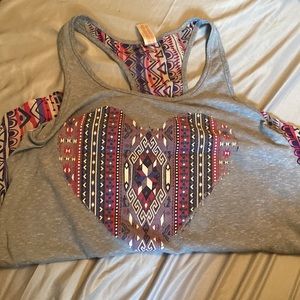 No Boundaries Tank top!